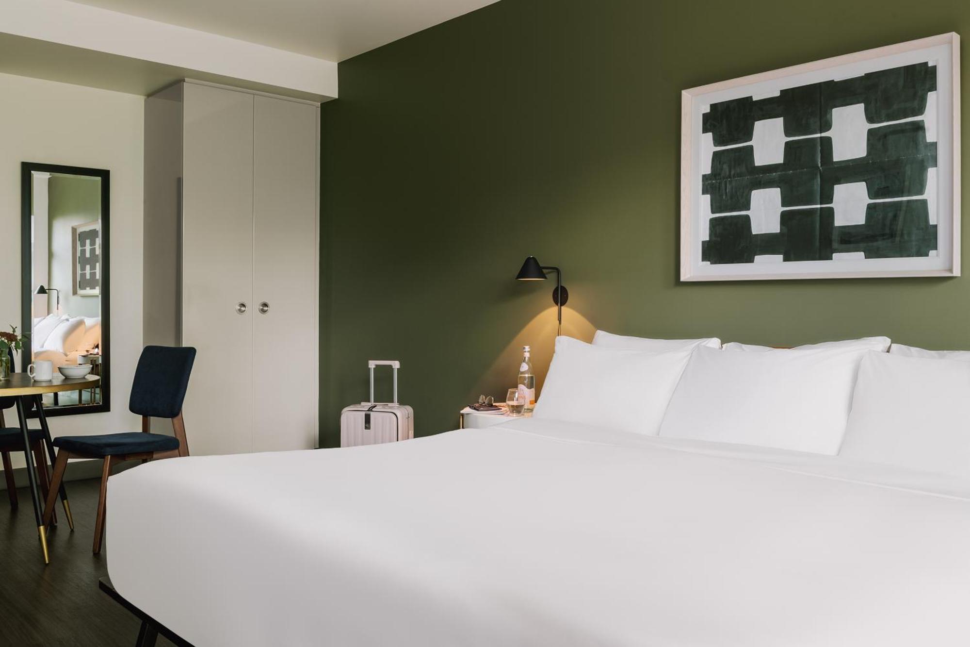 Sonder At Revival Aparthotel Vancouver Bagian luar foto